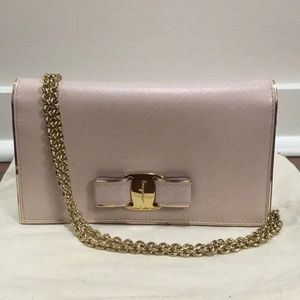 Salvatore Ferragamo wallet on chain